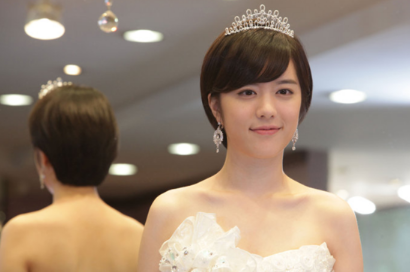 百年的新娘扮演者杨真诚