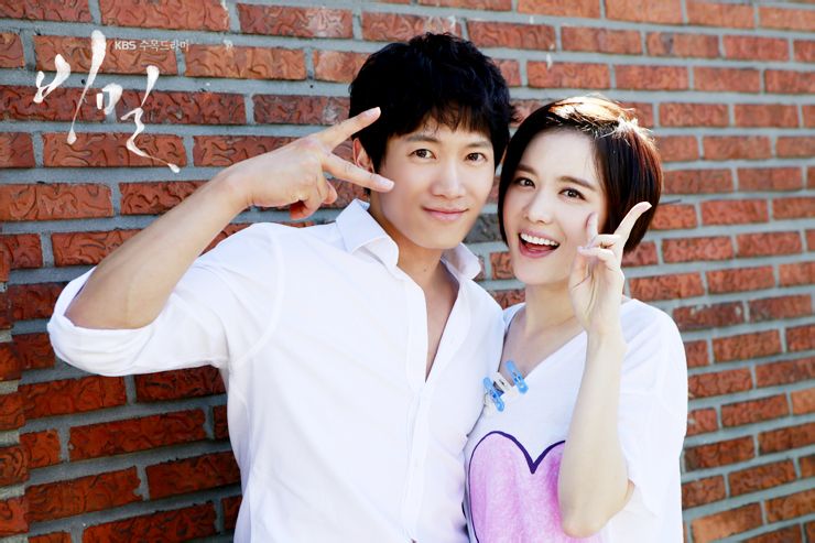 百年的新娘扮演者杨真诚