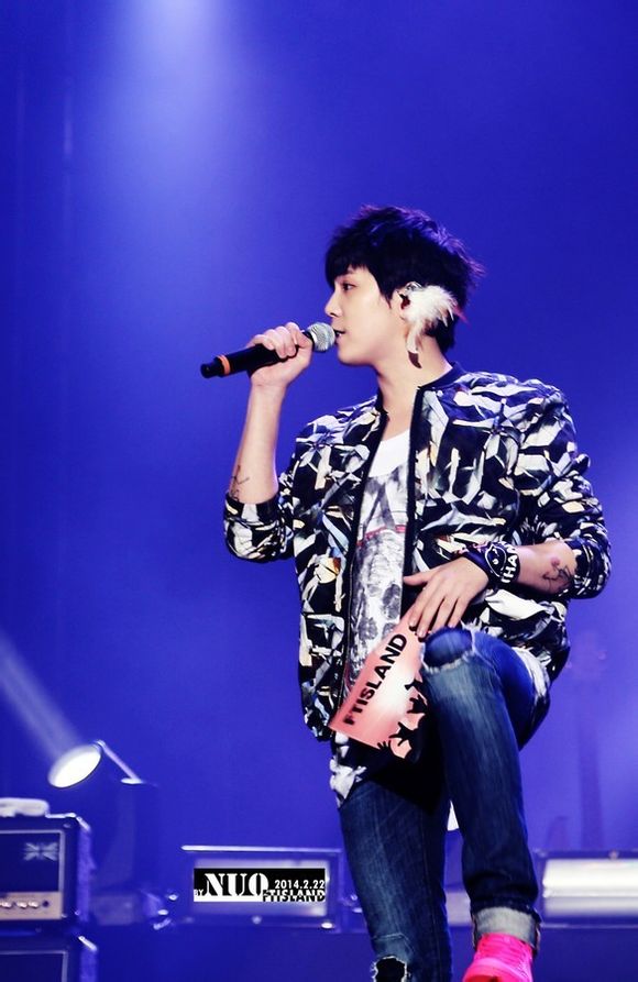 百年的新娘李弘基