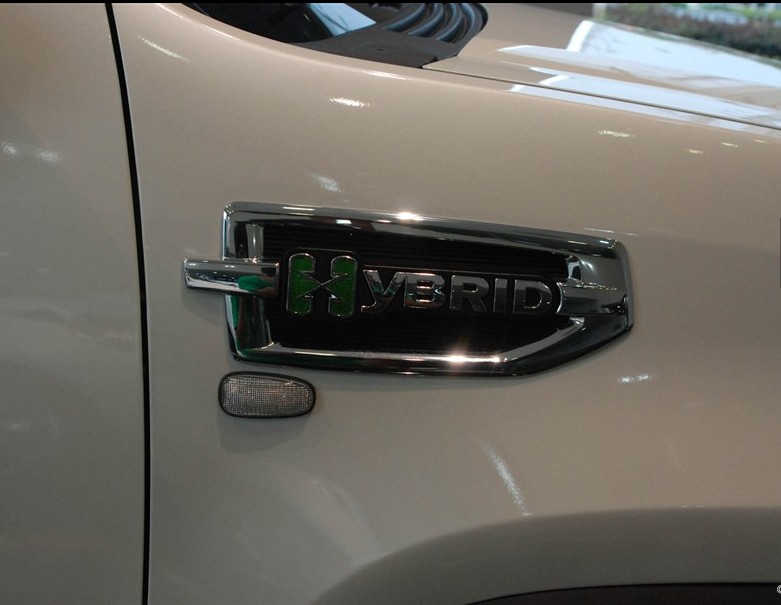 一仆二主张嘉译开的车凯迪拉克2012款高清图片