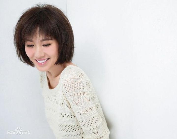 刀客家族的女人莲花扮演者高露个人资料及高清写真 