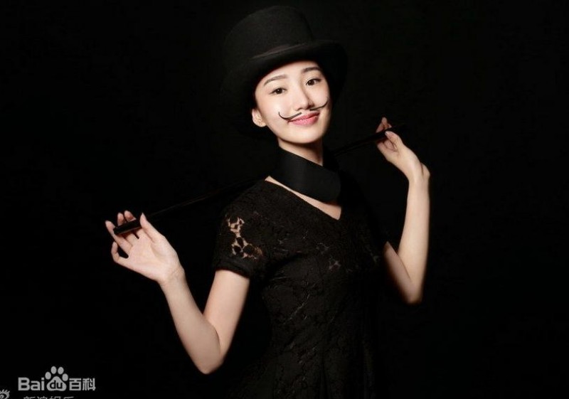 刀客家族的女人明月扮演者毛晓彤个人资料及高清写真
