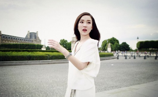 我的媳妇是女王中开心是谁演的？开心的饰演者霍思燕的个人资料