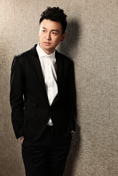 我的媳妇是女王中汤帅是谁演的?汤帅饰演者雷佳音的个人资料