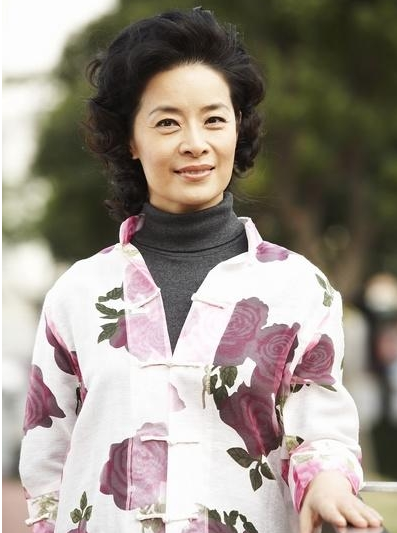 我的媳妇是女王中安琪儿是谁演的？安琪儿的饰演者顾艳的个人资料