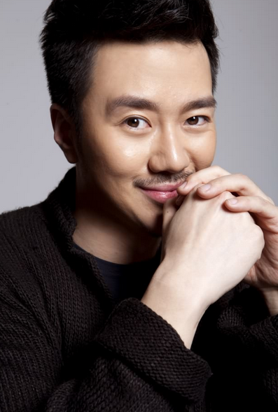 我的媳妇是女王中汤帅哥们小强是谁演的？小强的饰演者王浩钧的个人资料