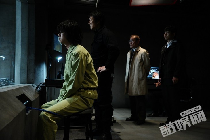 电影《寄生兽》官方剧照  电影《寄生兽》高清剧照、海报、发布会照片汇总