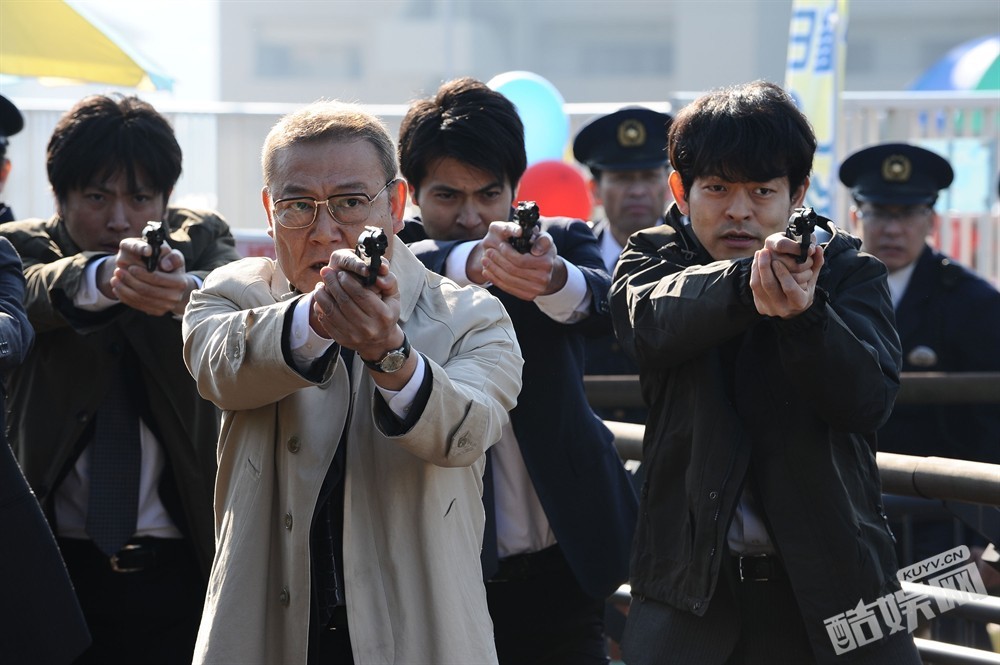 电影《寄生兽》官方剧照  电影《寄生兽》高清剧照、海报、发布会照片汇总