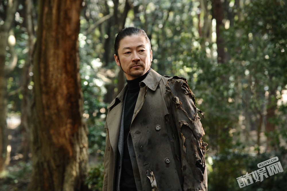 电影《寄生兽》官方剧照  电影《寄生兽》高清剧照、海报、发布会照片汇总