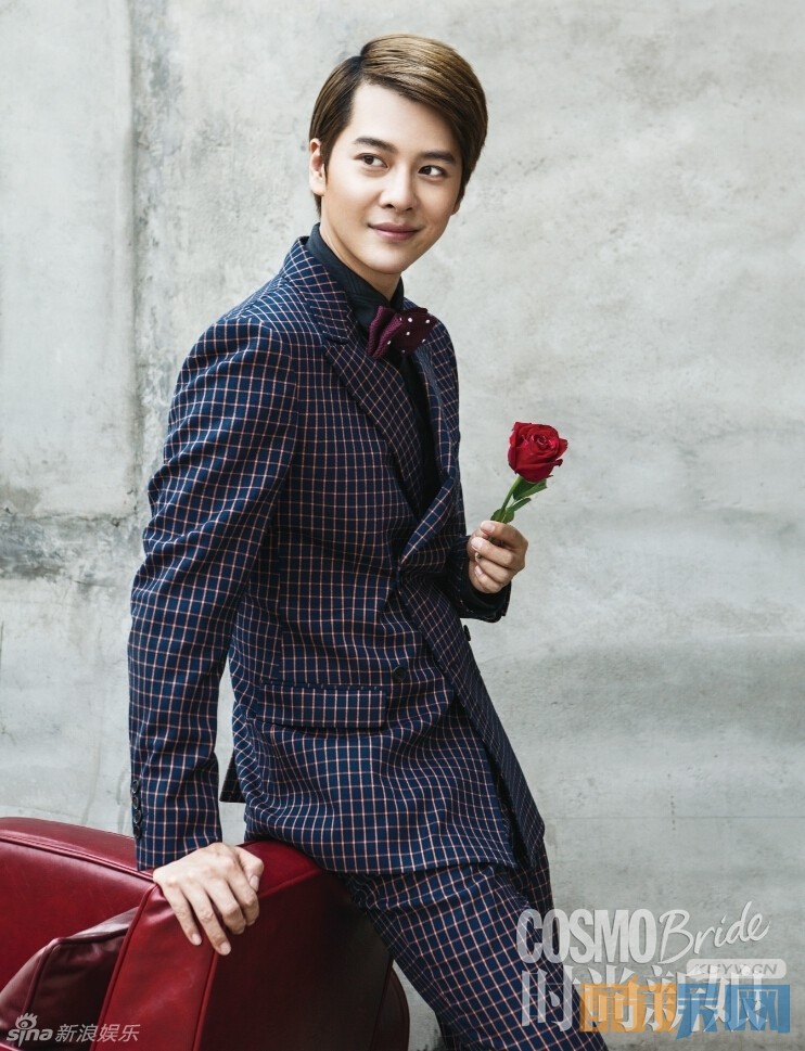 人气演员徐海乔一组秋季西装杂志大片曝光，六套装扮风格各异，个性而不失优雅，打造绅士品味，彰显了男人极具魅力的内在气质。