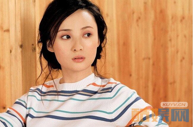 蒋勤勤离婚了吗？蒋勤勤陈建斌离婚是真的吗？蒋勤勤离婚原因是什么？