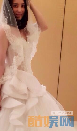 蒋勤勤陈建斌婚纱照欣赏 38岁蒋勤勤再拍婚纱照秀恩爱 蒋勤勤陈建斌离婚了吗？