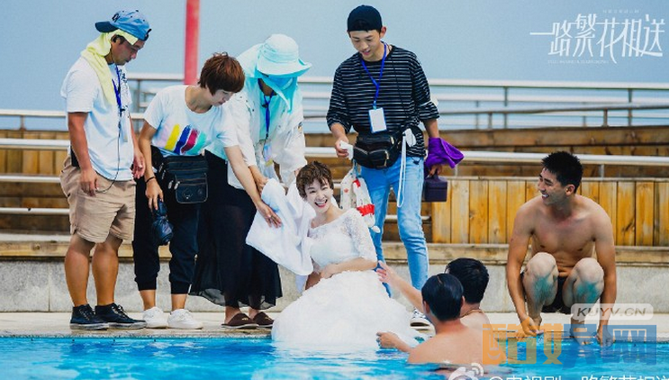 一路繁花相送片场照