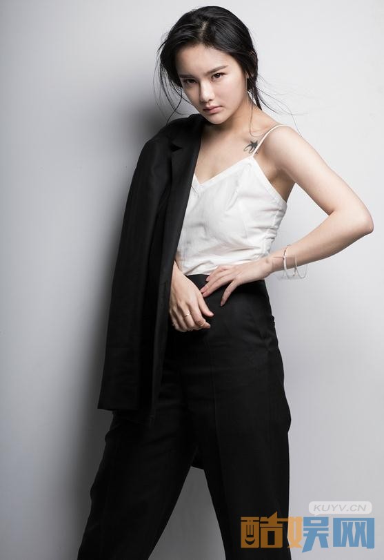 南笙《时尚COSMO》杂志照