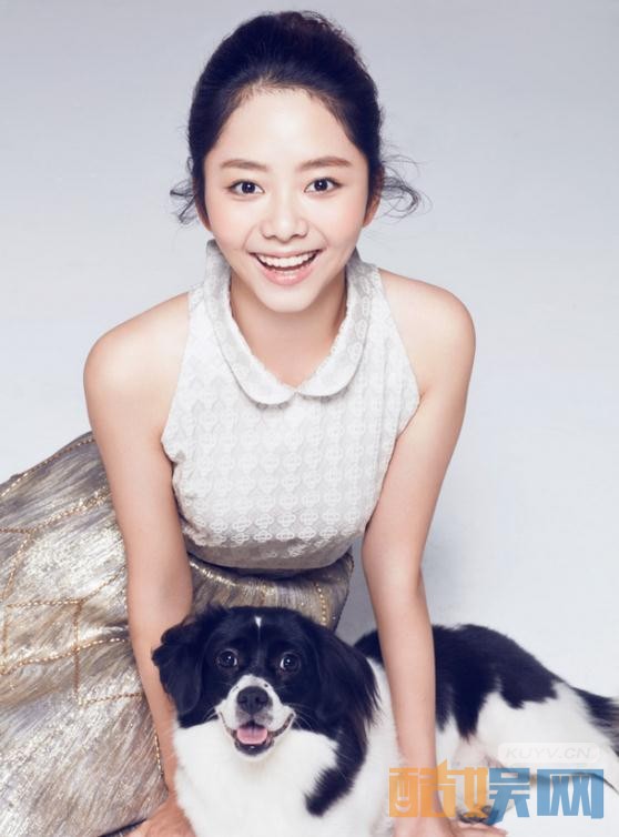 谭松韵与宠物写真