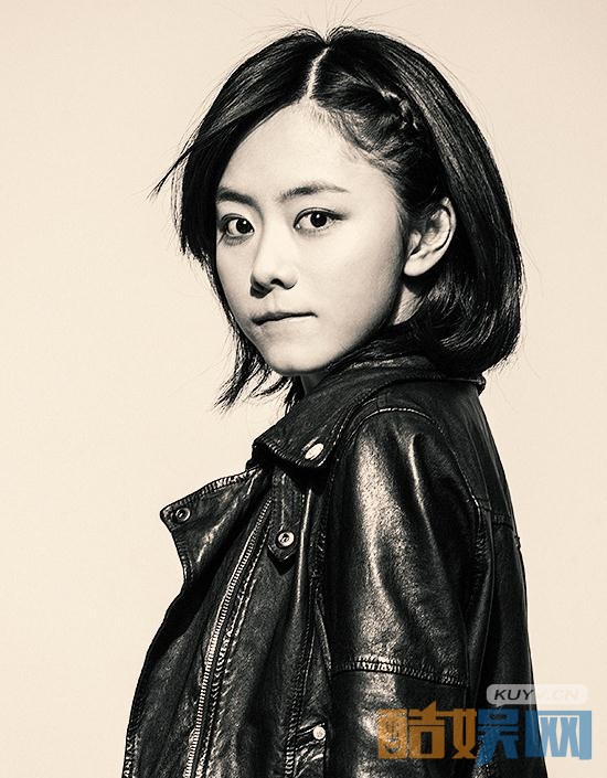 谭松韵帅气中性写真