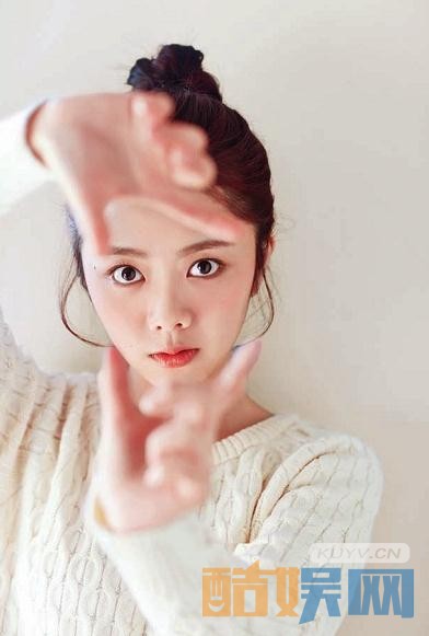 谭松韵宠物世界杂志