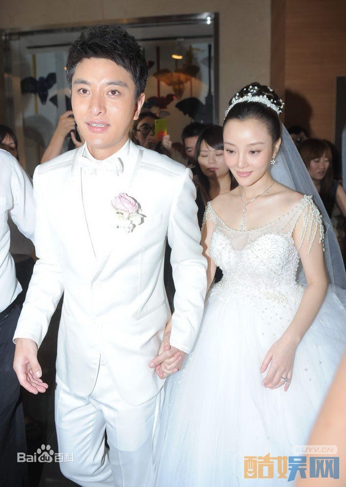贾乃亮和李小璐结婚照
