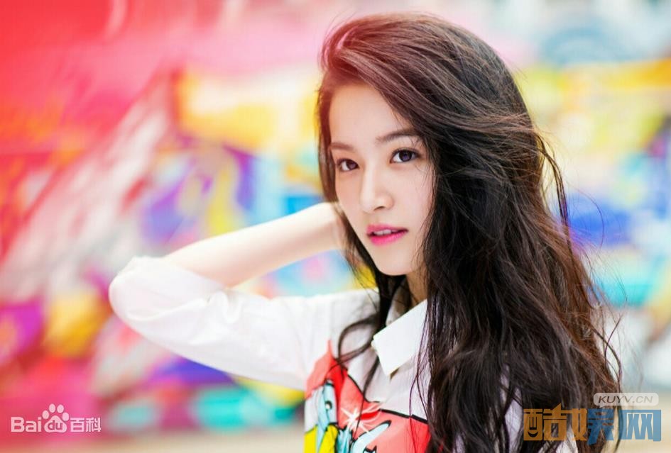 大唐荣耀何灵依扮演者梁婧娴海量写真生活照欣赏