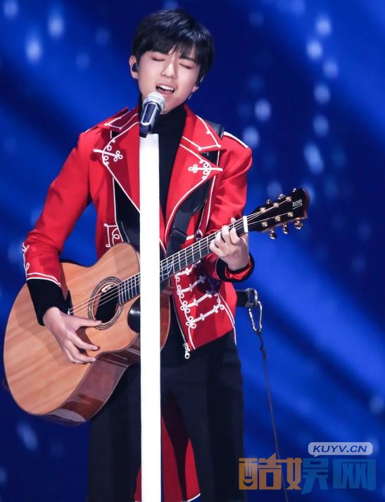 王俊凯演唱会照
