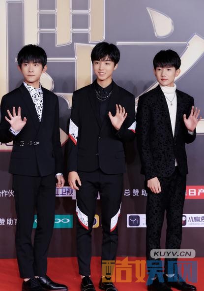 王俊凯TFBOYS组合照