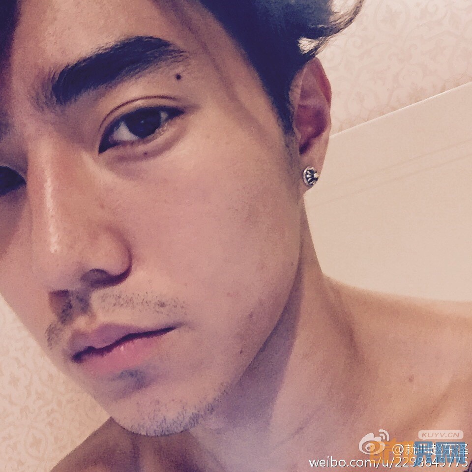 大唐荣耀叶护扮演者赵东泽写真生活照