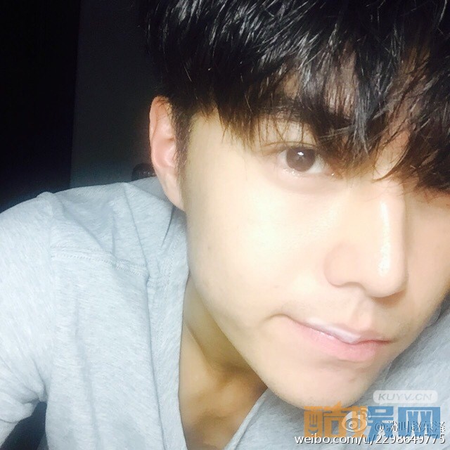 大唐荣耀叶护扮演者赵东泽写真生活照