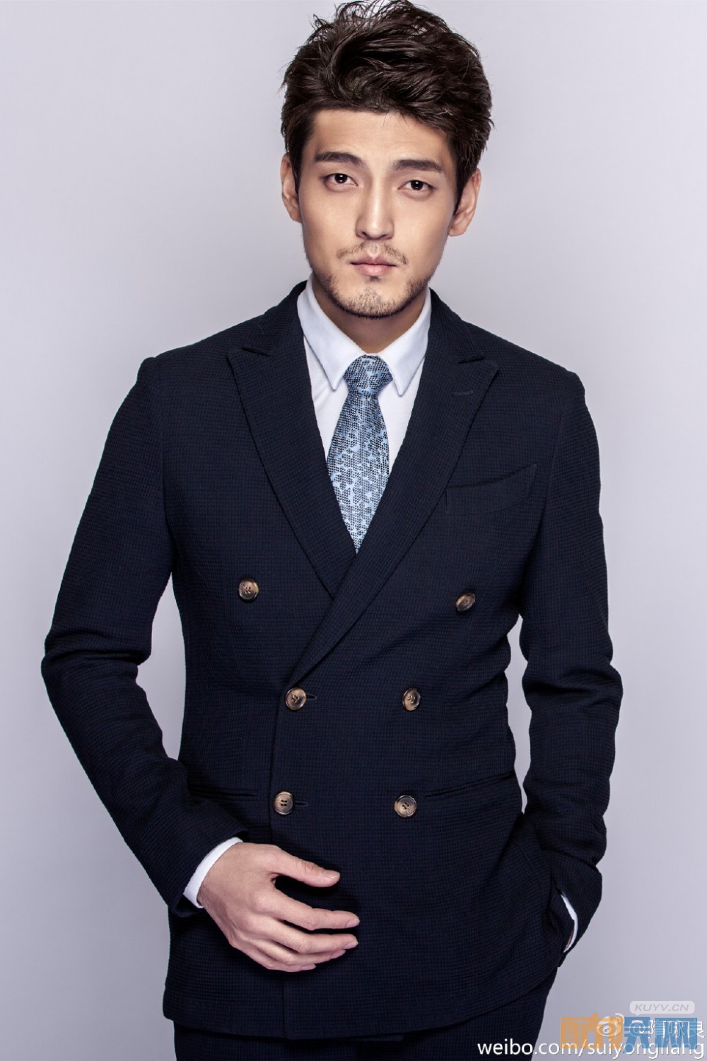 隋咏良绅士西装写真