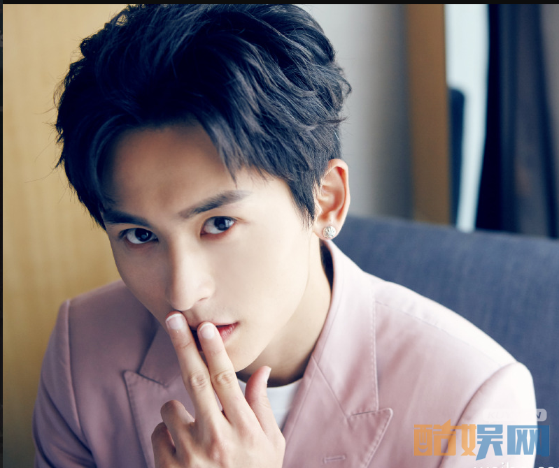 云巅之上柯洛是谁演的？云巅之上柯洛扮演者张哲瀚个人资料、写真美照欣赏