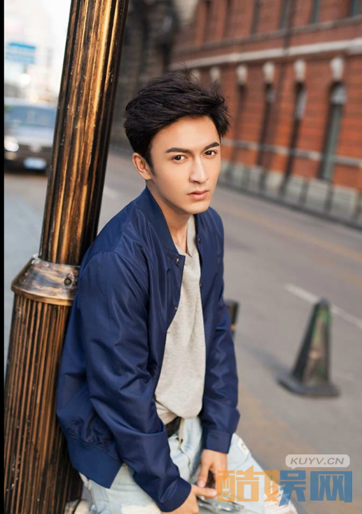 云巅之上岳乐是谁扮演的？云巅之上岳乐扮演者米热个人资料、写真、杂志欣赏