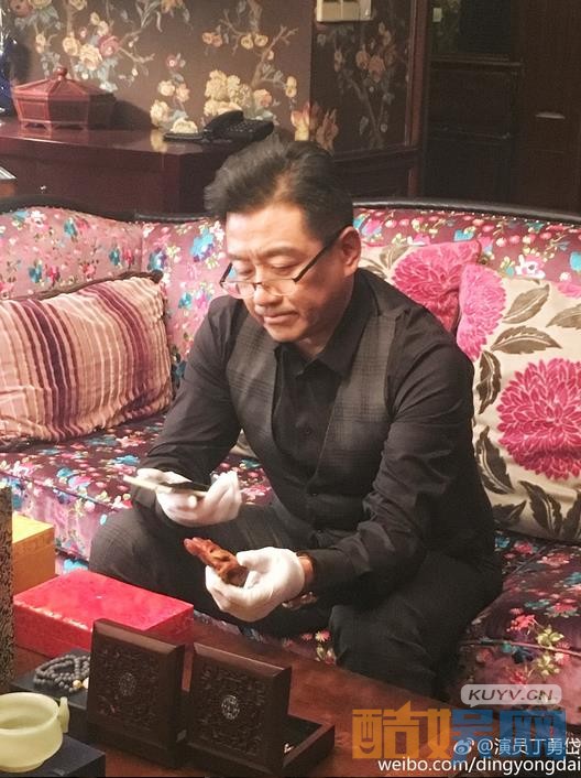 剃刀边缘金三普是谁演的？剃刀边缘金三普扮演者丁勇岱个人资料、写真、生活照欣赏