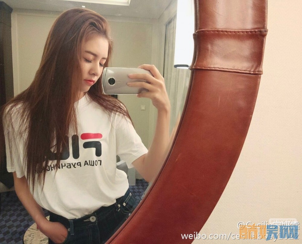 神犬小七第三季女主安心是谁扮演的   神犬小七第三季安心扮演者宋妍霏君个人资料、写真、生活照欣赏