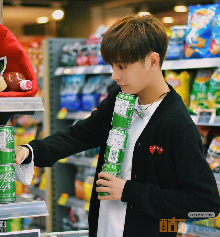 这个世界不看脸仇英树是谁演的？这个世界不看脸仇英树扮演者王新乔个人资料、写真、生活照欣赏