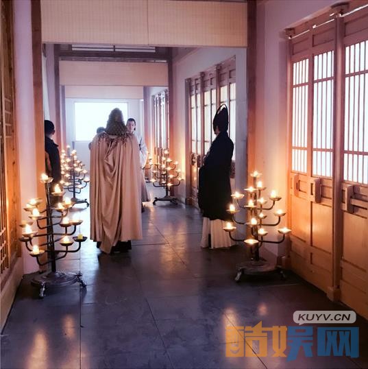 《凤囚凰》片场照