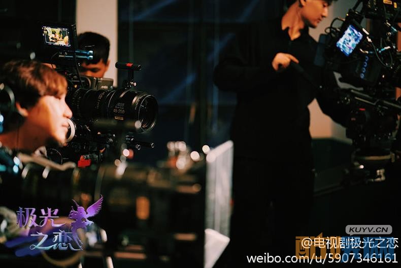 《极光之恋》片场照
