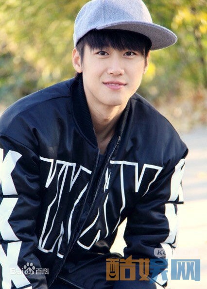 朱嘉琦帅气写真