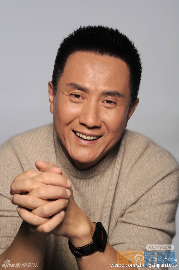 人民的名义高育良是谁演的？人民的名义高育良扮演者张志坚个人资料、写真、生活照欣赏