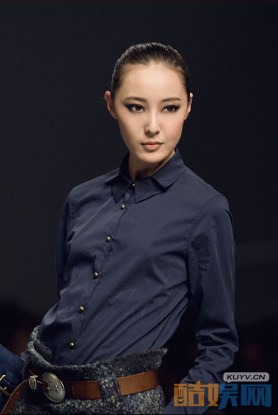 米露个人经历  米露个人资料简介  米露写真、杂志、活动照欣赏