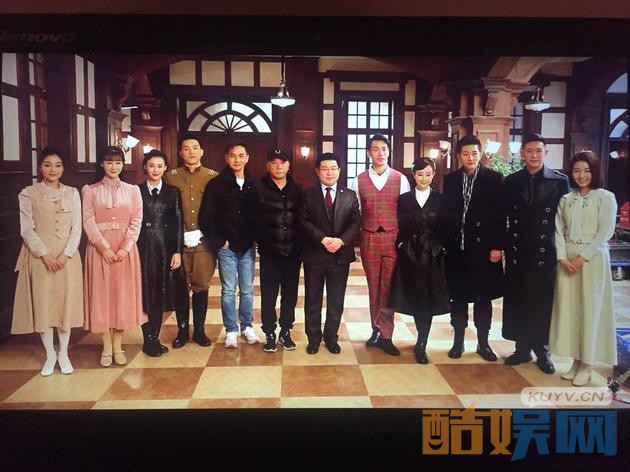 怒放的青春片场照