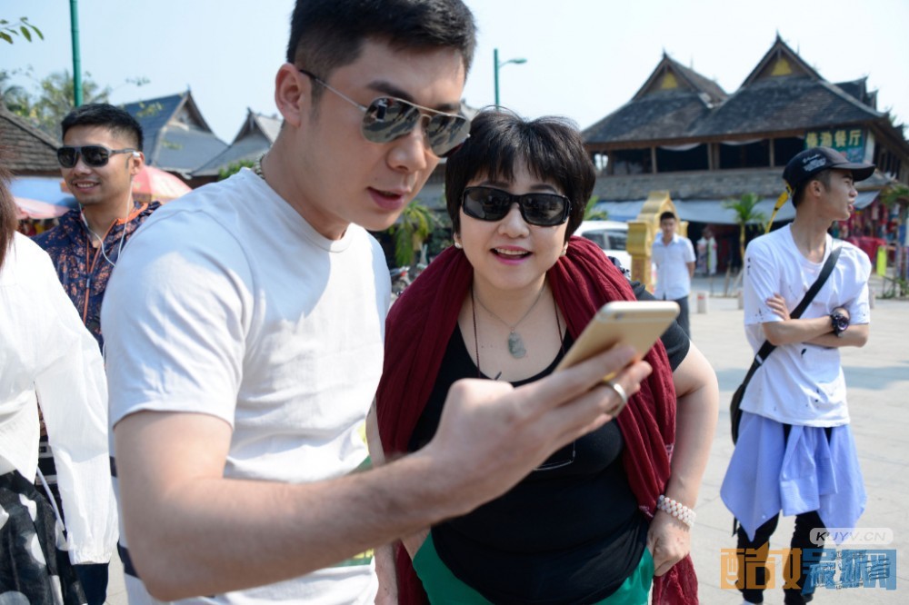 真爱的谎言之破冰者片场照