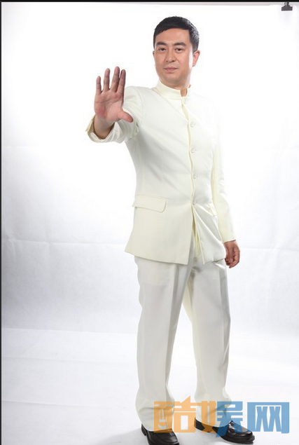 张嘉译个人经历   张嘉译个人资料简介 张嘉译写真、杂志、生活照欣赏  