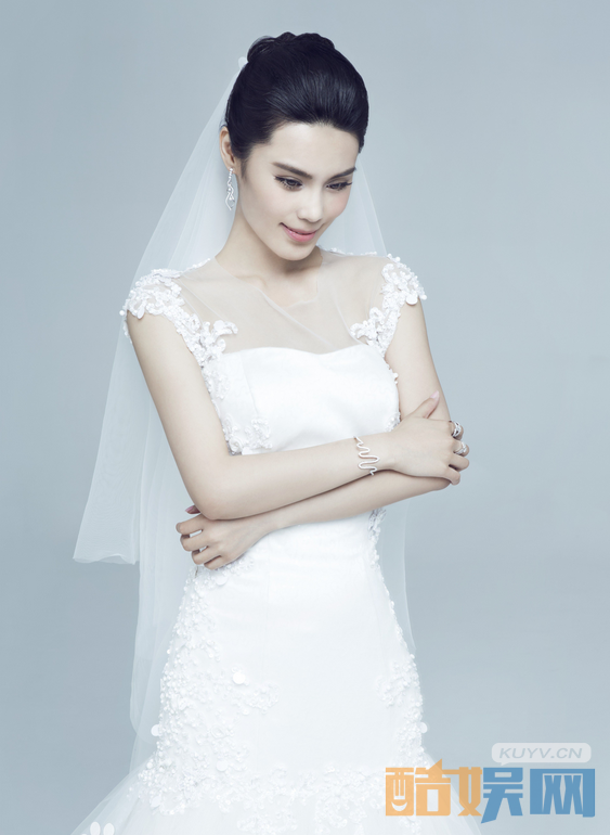 韩丹彤个人经历 韩丹彤个人资料简介 韩丹彤写真、杂志、生活照欣赏