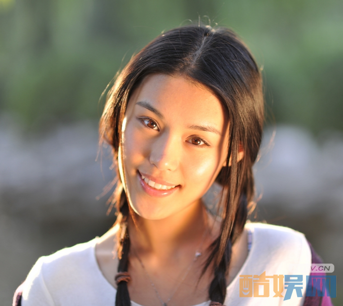 被催眠的催眠师瑶瑶是谁演的？被催眠的催眠师瑶瑶扮演者韩丹彤个人资料、写真、生活照欣赏