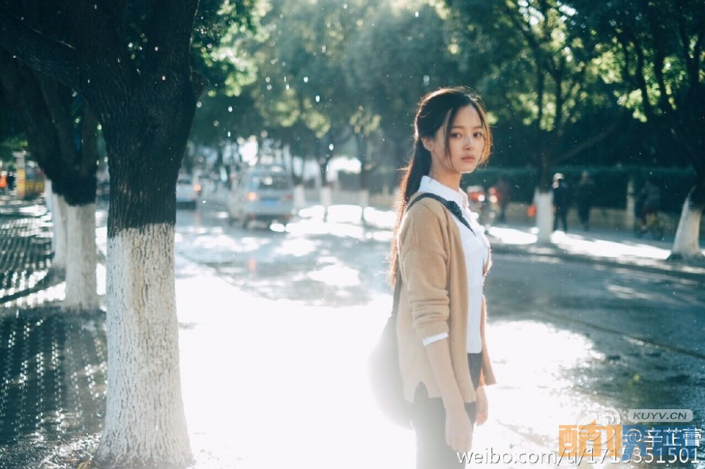 辛芷蕾森女写真