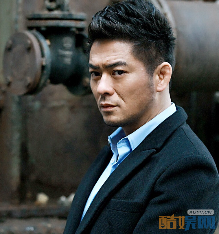 被催眠的催眠师李正阳是谁演的？被催眠的催眠师李正阳扮演者鲍鲲个人资料、写真、生活照欣赏