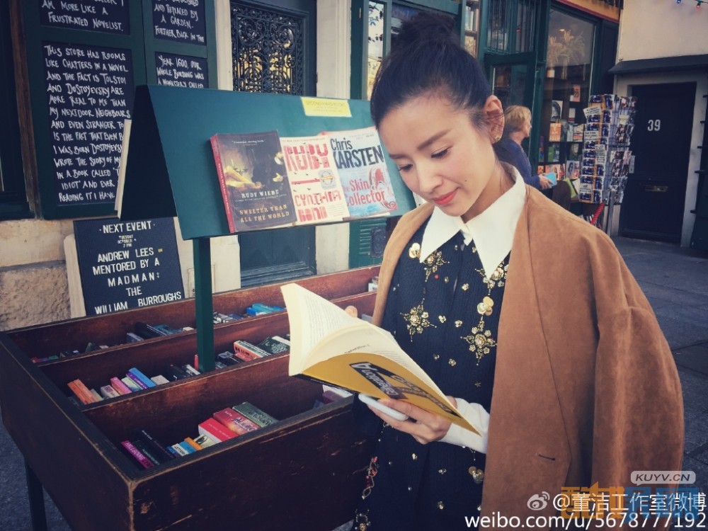 董洁生活照写真