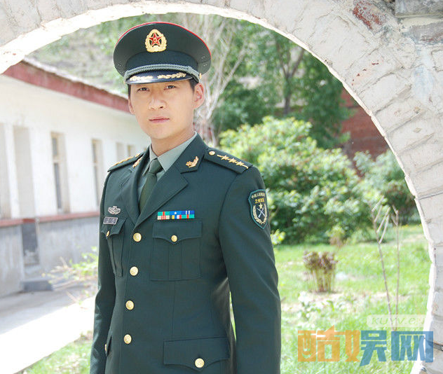 张陆个人经历 张陆个人资料简介 张陆写真、生活照、活动照欣赏