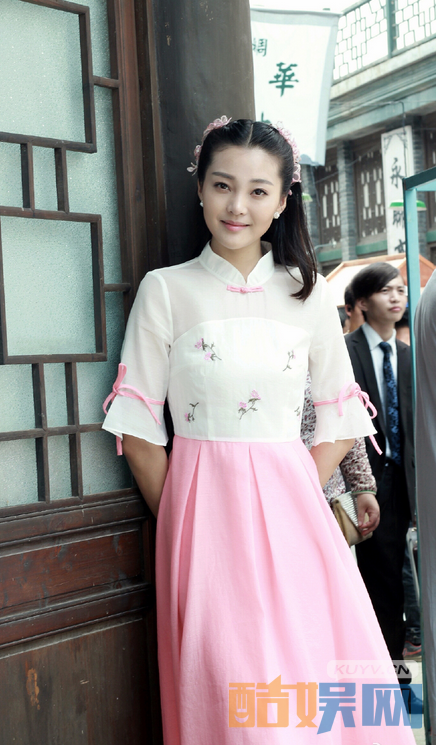 郭艳个人经历  郭艳个人资料简介 郭艳写真、生活照、活动照欣赏