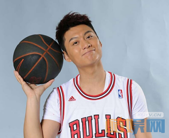 御姐归来何一坤是谁演的？御姐归来何一坤的扮演者侯京健个人资料、写真、生活照欣赏