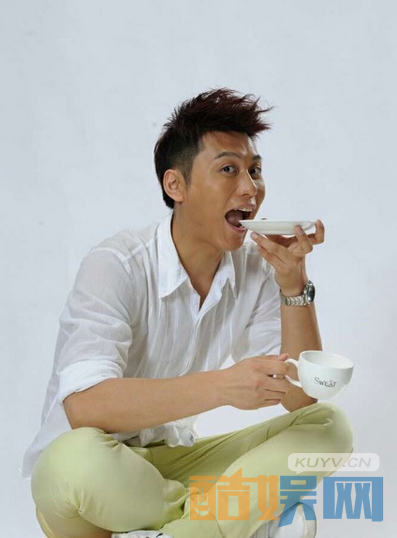 御姐归来何一坤是谁演的？御姐归来何一坤的扮演者侯京健个人资料、写真、生活照欣赏